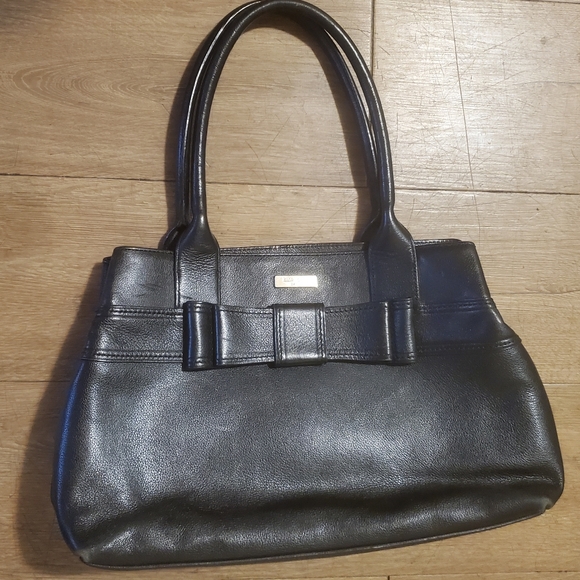 Kate Spade New York Quinn Villabella Black Leather Bow Bag. - Picture 3 of 16